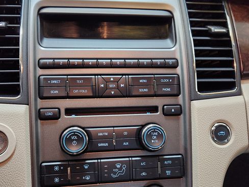 Used 2011 Ford Taurus SEL w/ 201A Rapid Spec Order Code image 19