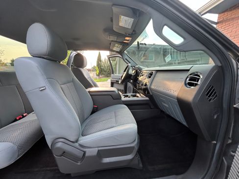 Used 2012 Ford F350 XLT w/ XLT Interior Pkg AWD/4WD image 11