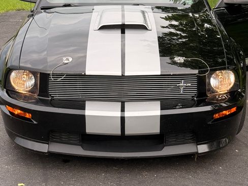 Used 2007 Ford Mustang GT Premium RWD image 4