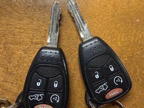 Used 2007 Chrysler Aspen Limited image 19