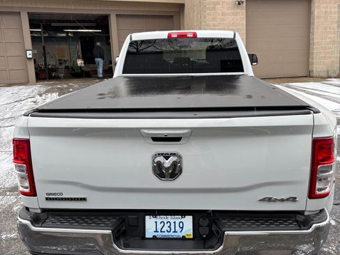 Used 2022 RAM 3500 Big Horn image 13