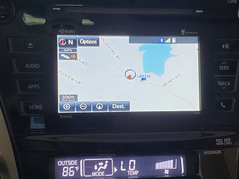 Used 2017 Toyota Prius V Four image 11