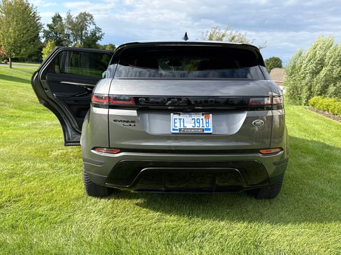 Used 2020 Land Rover Range Rover Evoque SE image 4