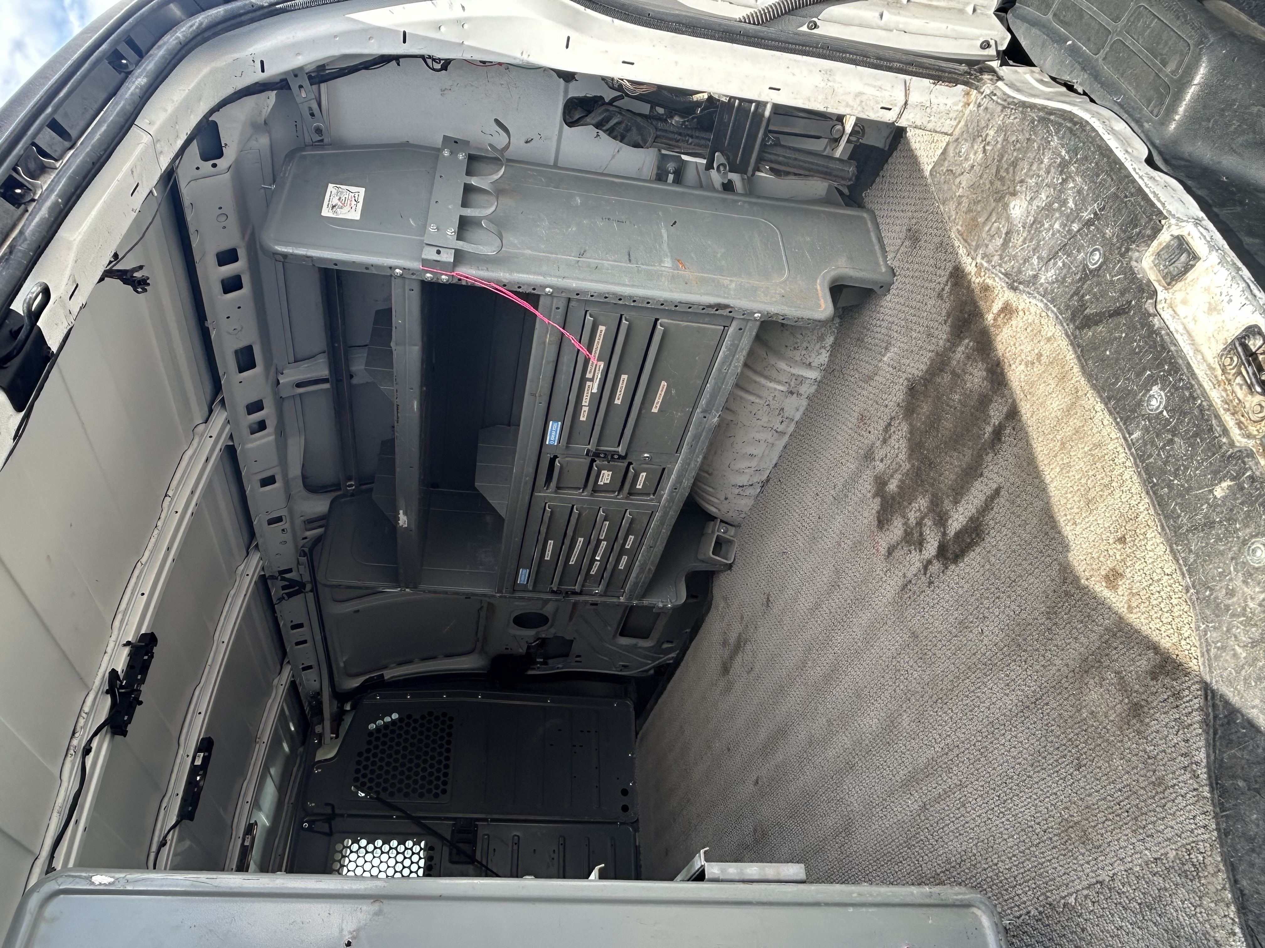 Used 2015 Chevrolet Express 2500 RWD image 8
