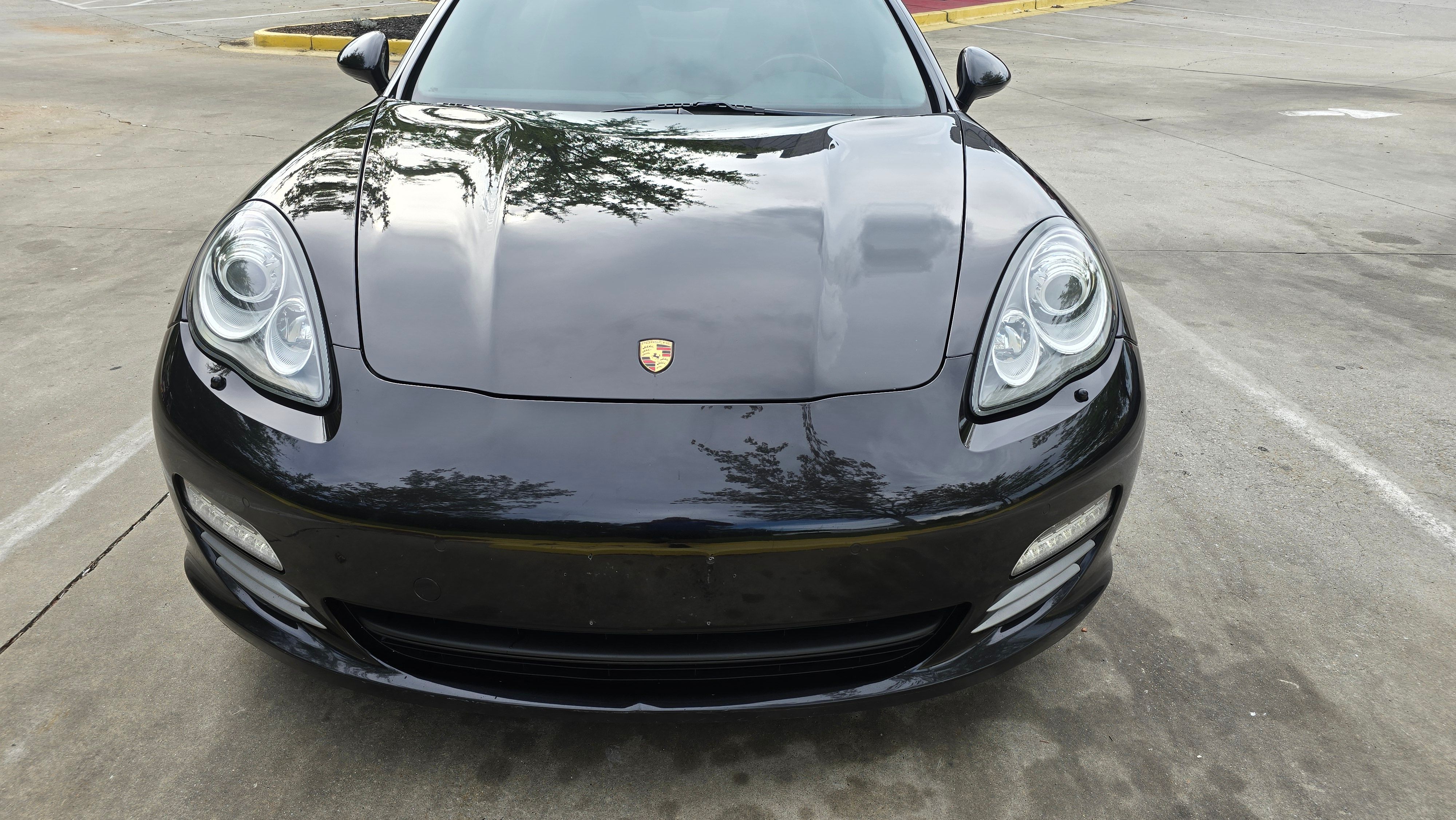 Used 2012 Porsche Panamera 4 image 2