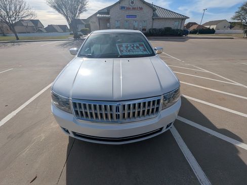 Used 2009 Lincoln MKZ Sedan 4D image 2