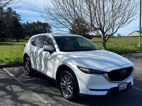 Used 2019 MAZDA CX-5 Grand Touring w/ GT Premium Package image 4