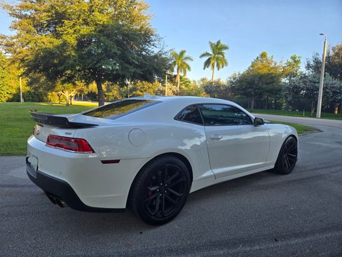 Used 2014 Chevrolet Camaro SS w/ SS Performance Package image 5