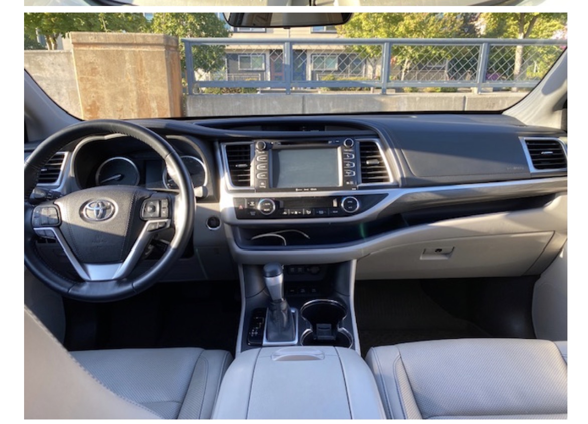 Used 2018 Toyota Highlander Limited AWD/4WD image 5