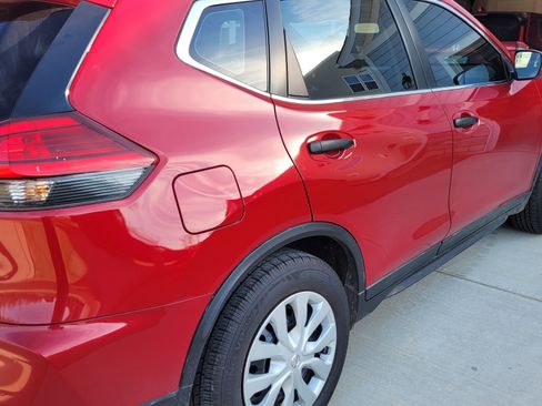 Used 2017 Nissan Rogue S image 5