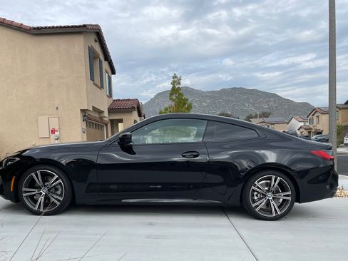 Used 2022 BMW 430i Coupe w/ Convenience Package image 2