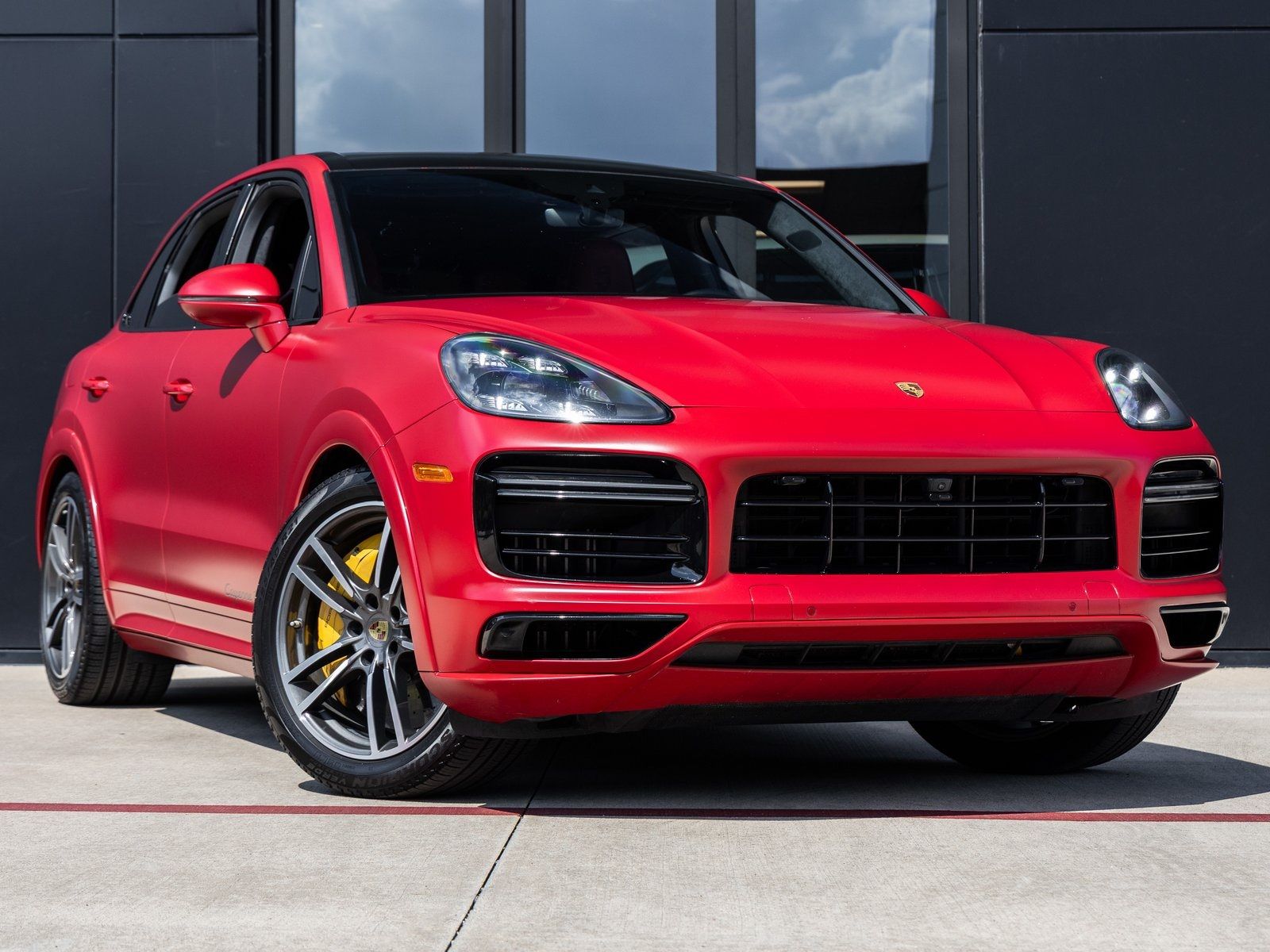Used 2021 Porsche Cayenne Turbo AWD/4WD image 6