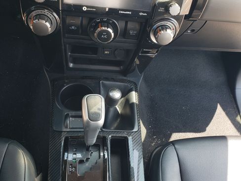 Used 2024 Toyota 4Runner TRD Off-Road Premium image 6