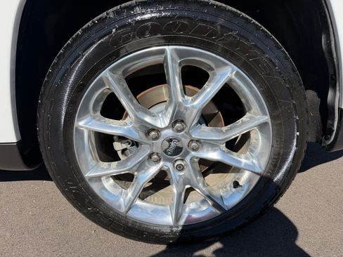 Used 2014 Jeep Grand Cherokee Summit AWD/4WD image 18