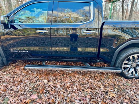 Used 2023 GMC Sierra 1500 Denali w/ Denali Reserve Package image 11