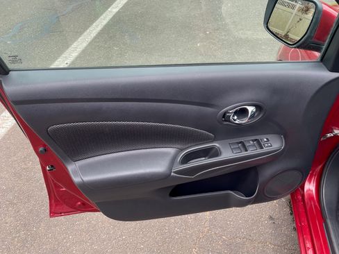 Used 2018 Nissan Versa SV image 30