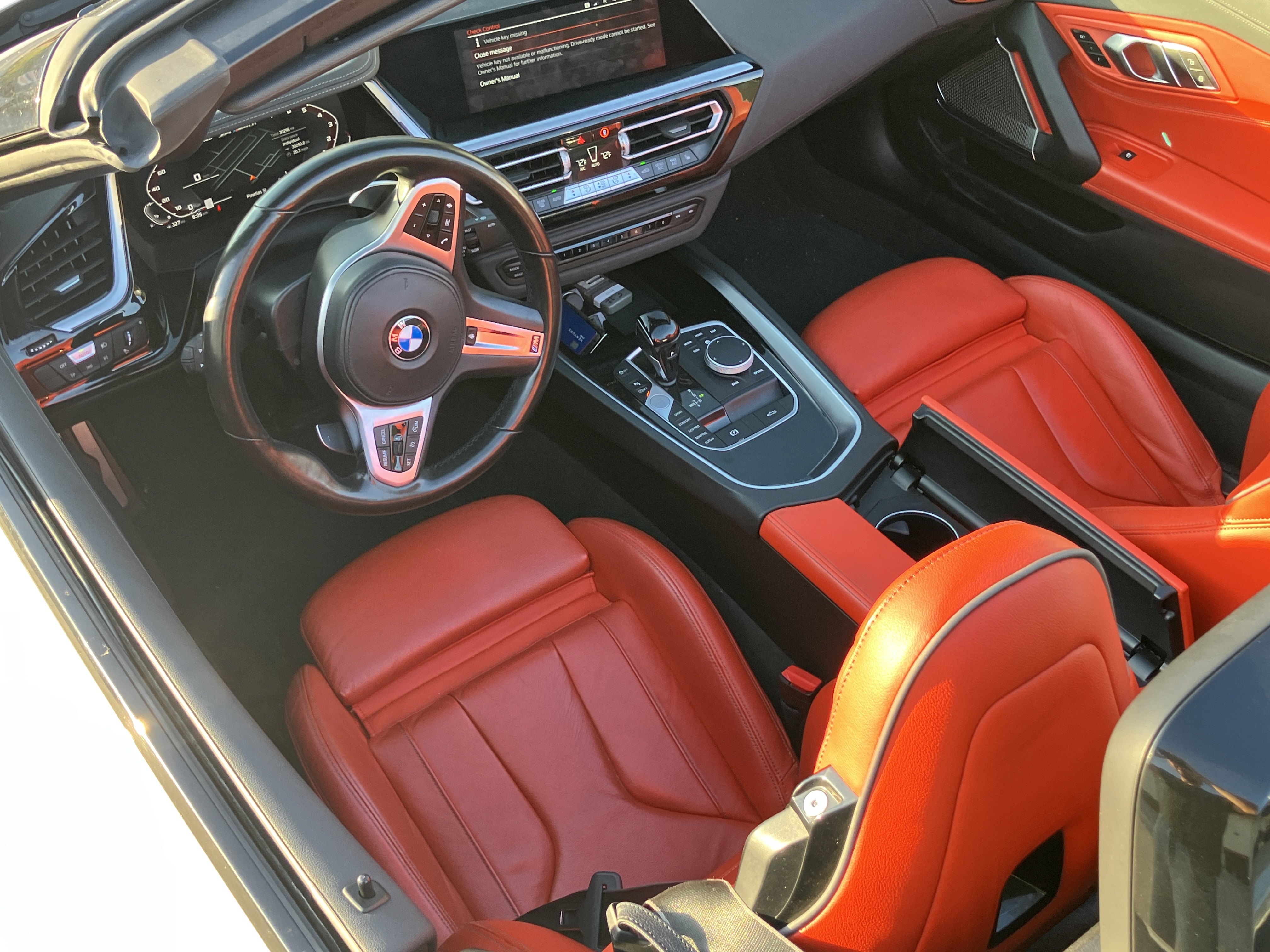 Used 2022 BMW Z4 M40i w/ Premium Package RWD image 9