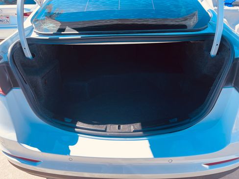 Used 2019 Ford Fusion SE image 12