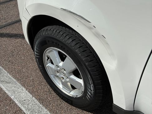 Used 2012 Ford Escape XLT FWD image 9