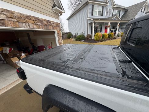 Used 2024 Jeep Gladiator Mojave w/ Technology Group image 12