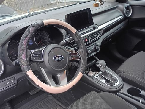 Used 2021 Kia Forte LXS image 12