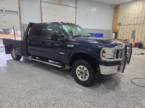 Used 2006 Ford F250 XLT image 11
