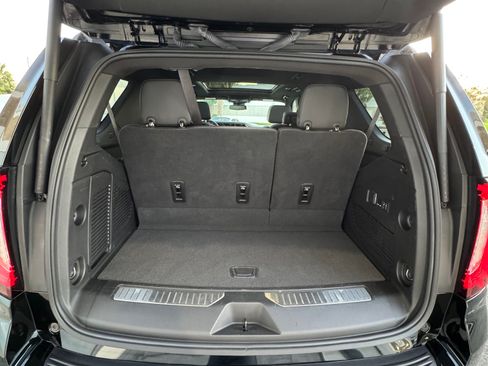 Used 2024 GMC Yukon Denali image 9