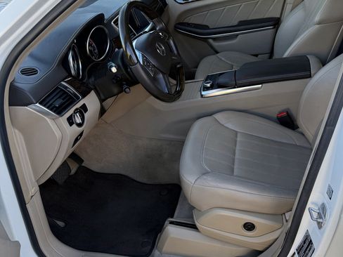 Used 2014 Mercedes-Benz GL 450 4MATIC image 13
