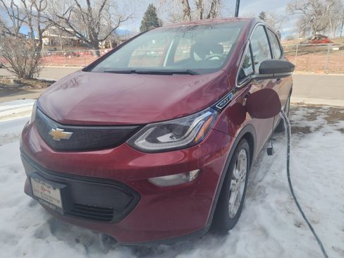 Used 2018 Chevrolet Bolt LT image 1