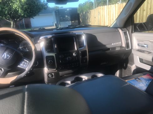 Used 2018 RAM 2500 Big Horn image 11
