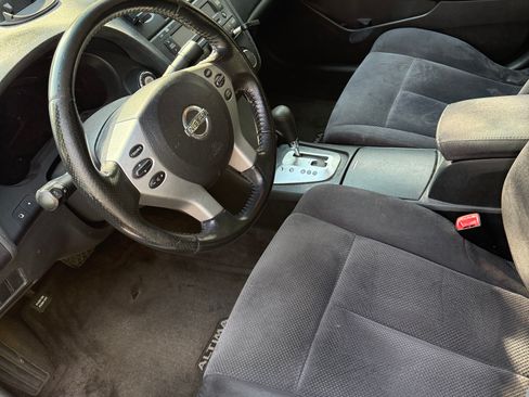 Used 2008 Nissan Altima 2.5 S w/ Convenience Pkg FWD image 9
