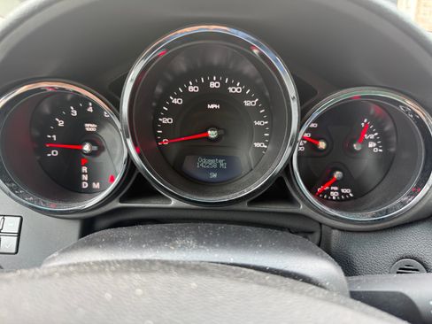 Used 2011 Cadillac CTS Premium image 5