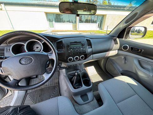 Used 2009 Toyota Tacoma 2WD Regular Cab image 10