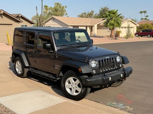 Used 2017 Jeep Wrangler Unlimited Sport w/ Quick Order Package 24S AWD/4WD image 1