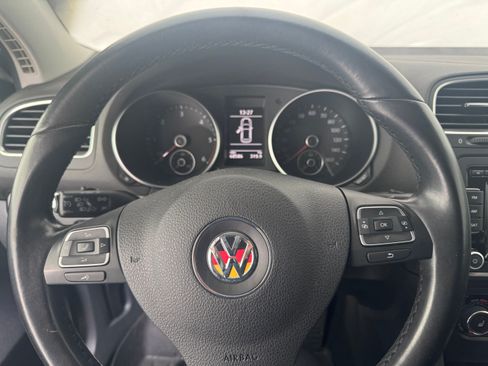 Used 2012 Volkswagen Golf TDI image 8