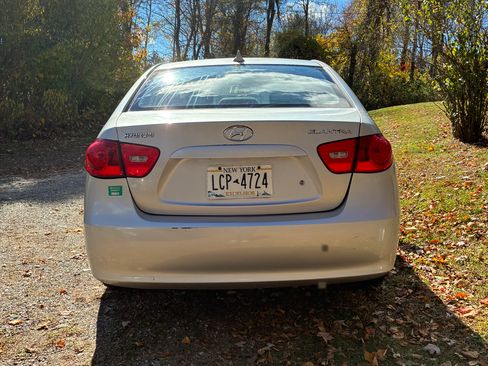 Used 2009 Hyundai Elantra GLS w/ Popular Equipment Pkg 2 image 4