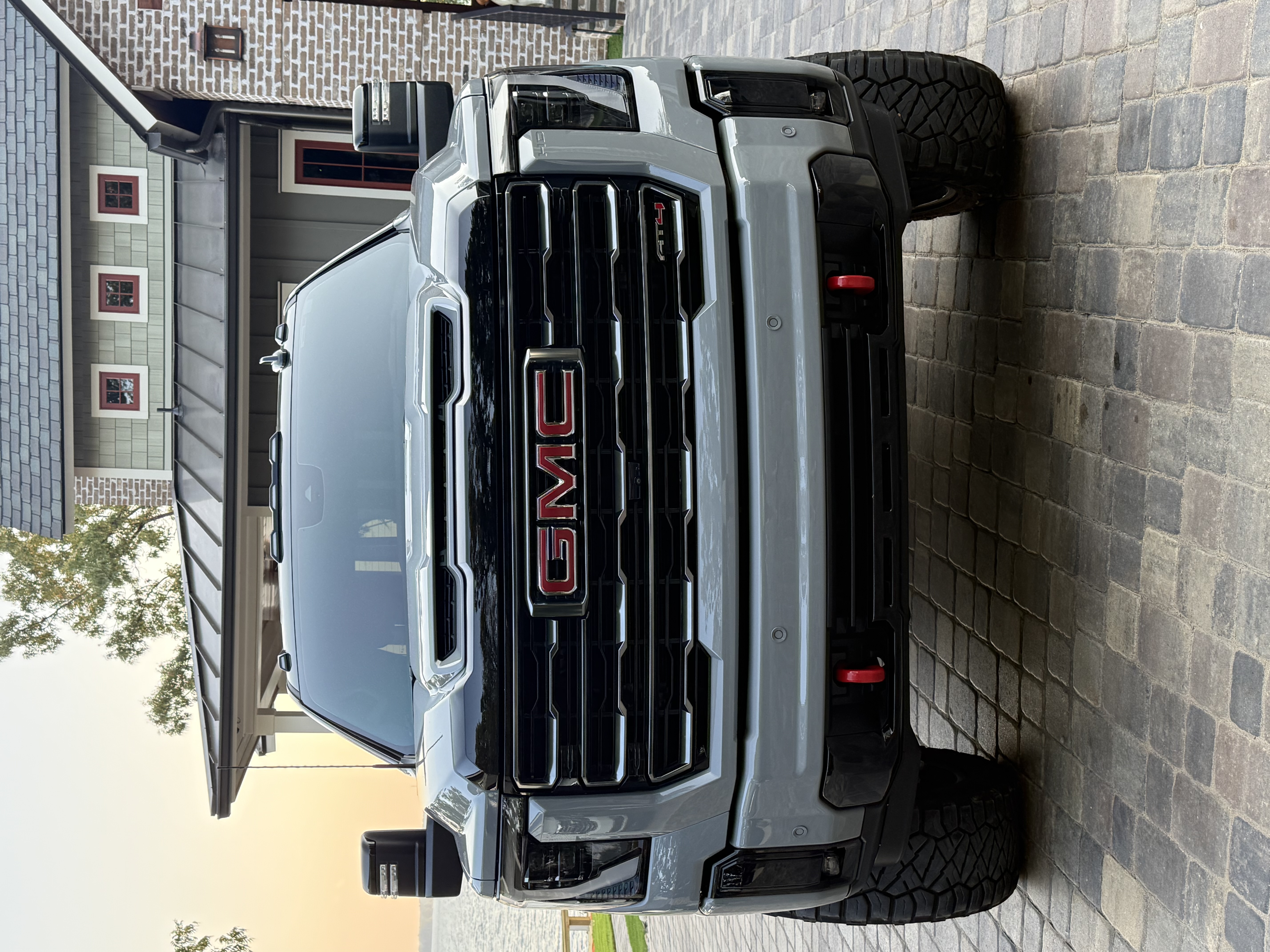 Used 2025 GMC Sierra 2500 AT4 w/ AT4 Premium Plus Package AWD/4WD image 6