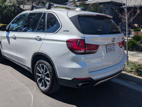 Used 2017 BMW X5 xDrive40e image 5