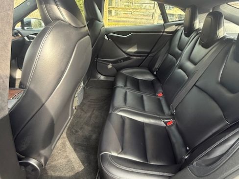 Used 2020 Tesla Model S Long Range Plus image 12