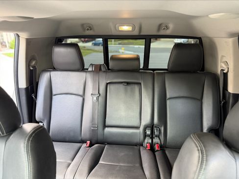 Used 2017 RAM 2500 Laramie w/ Sport Appearance Group image 21