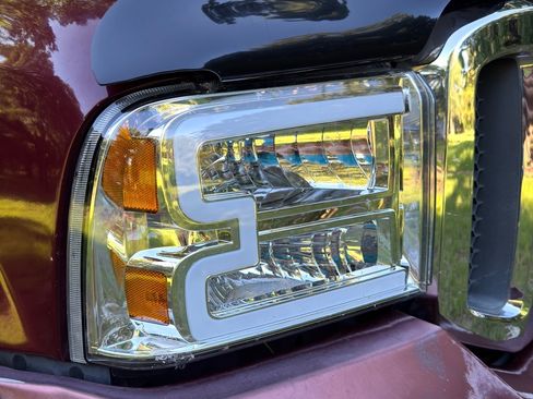 Used 2006 Ford F250 Lariat AWD/4WD image 13