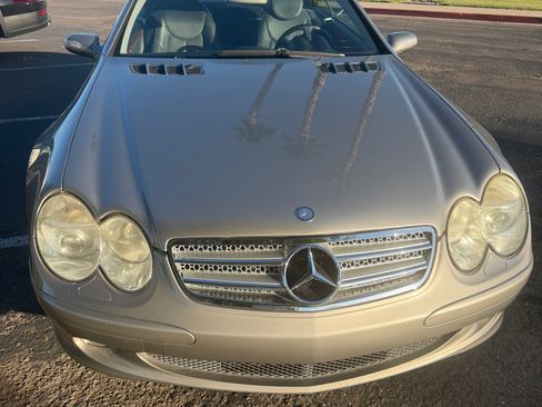 Used 2004 Mercedes-Benz SL 500 image 2