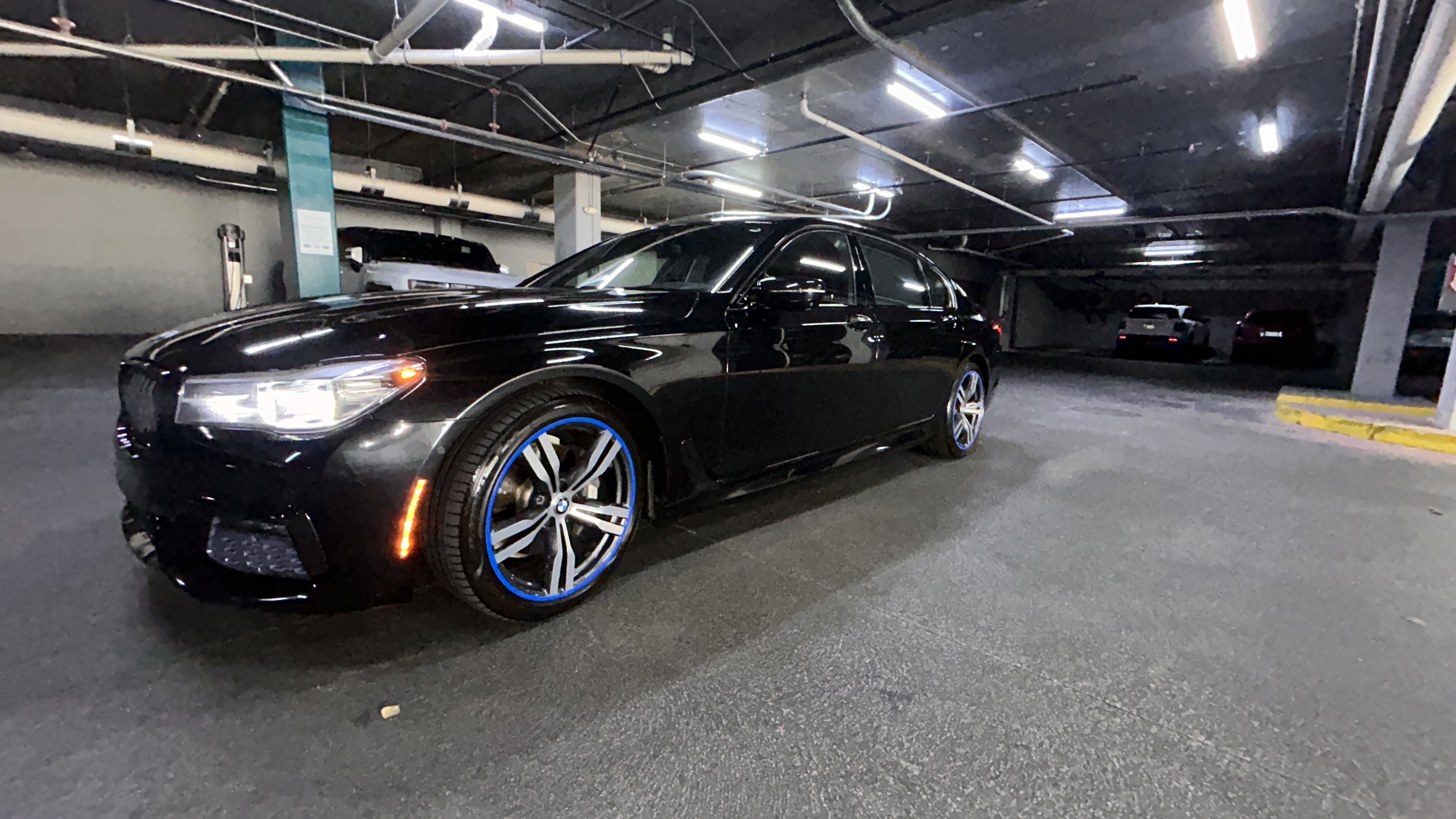 Used 2016 BMW 740i RWD image 1