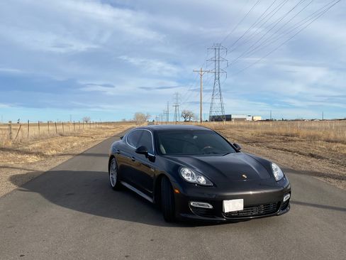 Used 2010 Porsche Panamera Turbo image 9