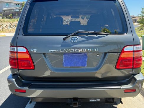 Used 2002 Toyota Land Cruiser AWD/4WD image 8