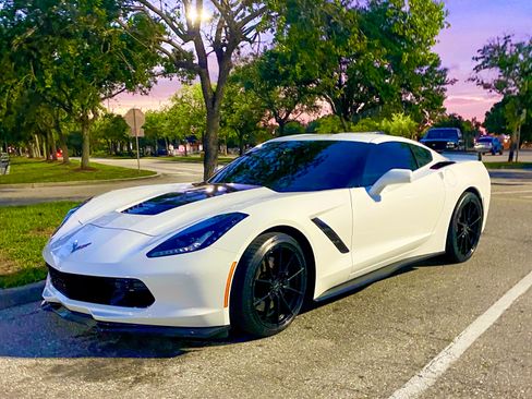 Used 2016 Chevrolet Corvette Stingray Coupe w/ 2LT Preferred Equipment Group image 1