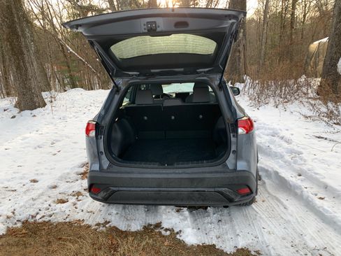 Used 2023 Toyota Corolla Cross AWD Hybrid image 6