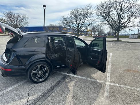 Used 2015 Audi Q7 3.0T S line Prestige w/ 21" S Line Plus Package AWD/4WD image 12