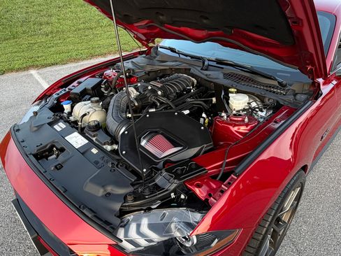 Used 2022 Ford Mustang GT Premium w/ Equipment Group 401A RWD image 9