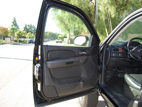 Used 2007 Chevrolet Silverado 1500 LTZ w/ Safety Package image 20